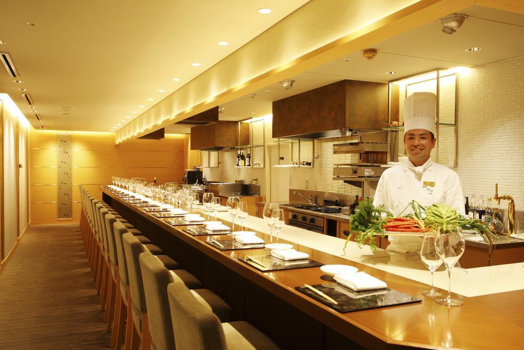 Rihga Royal Hotel Kyōto Esterno foto A restaurant in Tokyo