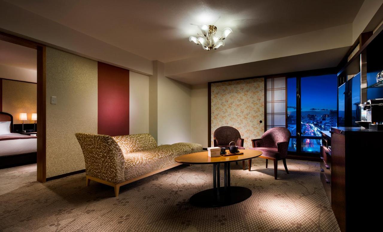 Rihga Royal Hotel Kyōto Esterno foto A suite at the hotel